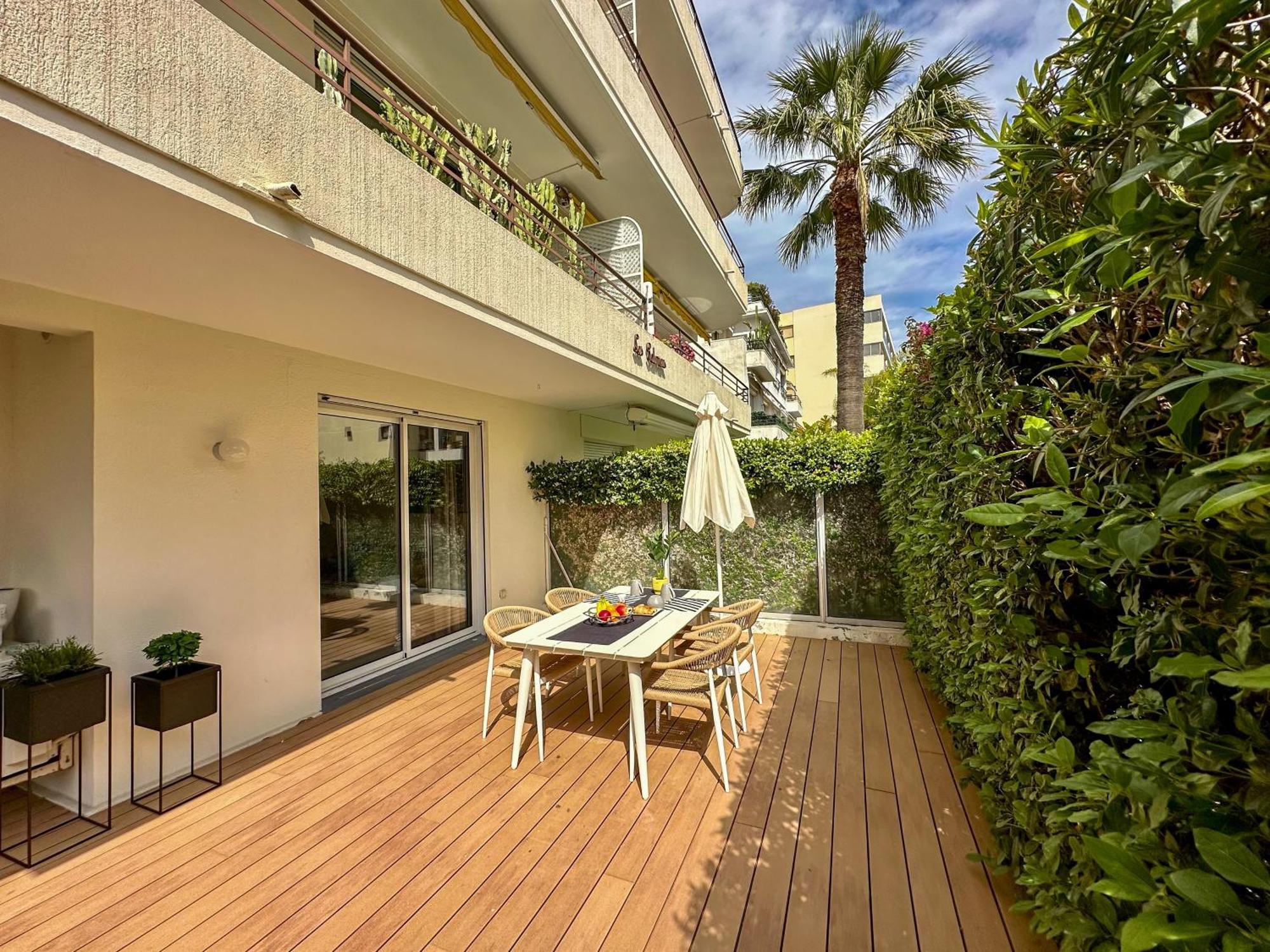 Appartamento Place To Be - Terrasse Bord De Croisette